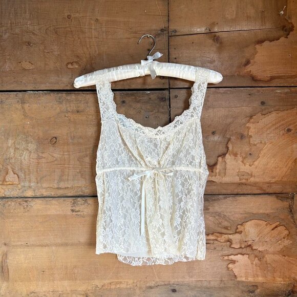 Express Women's White and Cream Vest - Picture 3 of 4